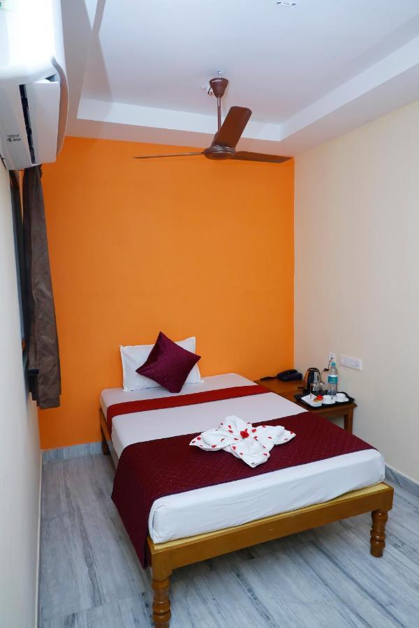 Ps Residency Hotel ปอนดิเชอรี ภายนอก รูปภาพ